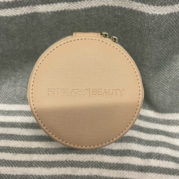 Fitglow Beauty ECO LUXE MAKEUP CASE New - Picture 4 of 5